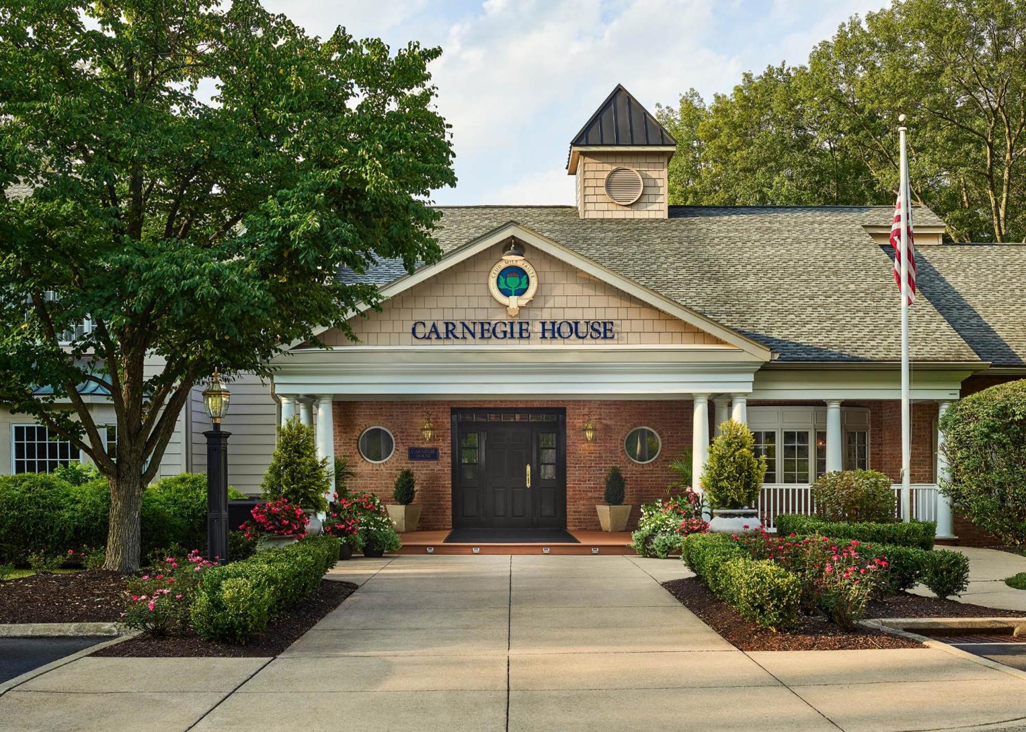 Carnegie House Hotel State College Exterior photo